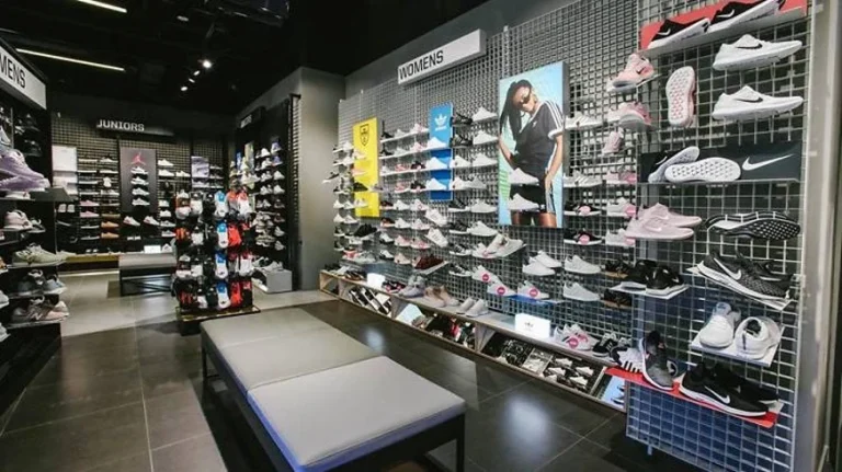 JD Sports Singapore, barcode scanner and pus to talk solution for retail industry from smartcom pte ltd